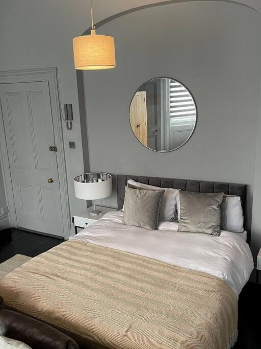 Elegant Studio In Central Hove - 5 Min Walk To Beach - 10 Min To Brighton Exterior photo